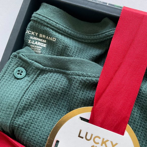 LUCKY BRAND Men's 2 Pc Sleepwear Set NIB Size XL - Picture 3 of 6